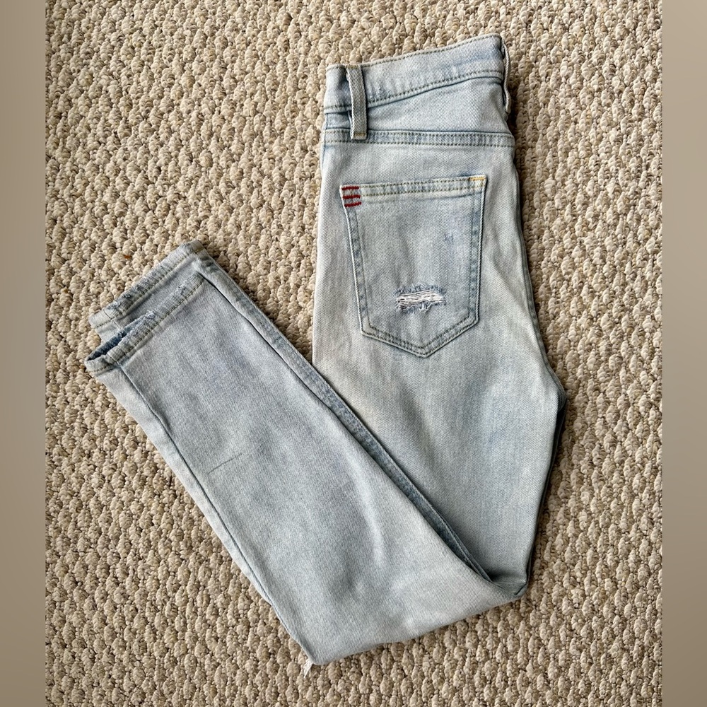 BDG Urban Outfitters Girlfriend High Rise Ripped light Denim Jeans Size 25